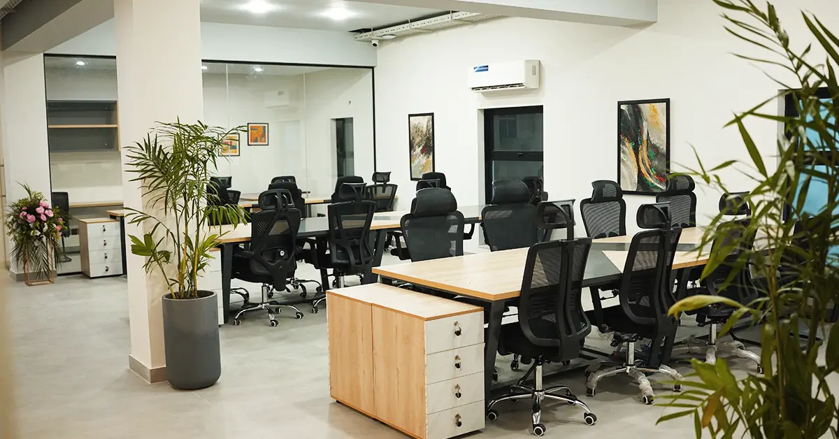 Your-Perfect-Workspace-Awaits-in-Lahore
